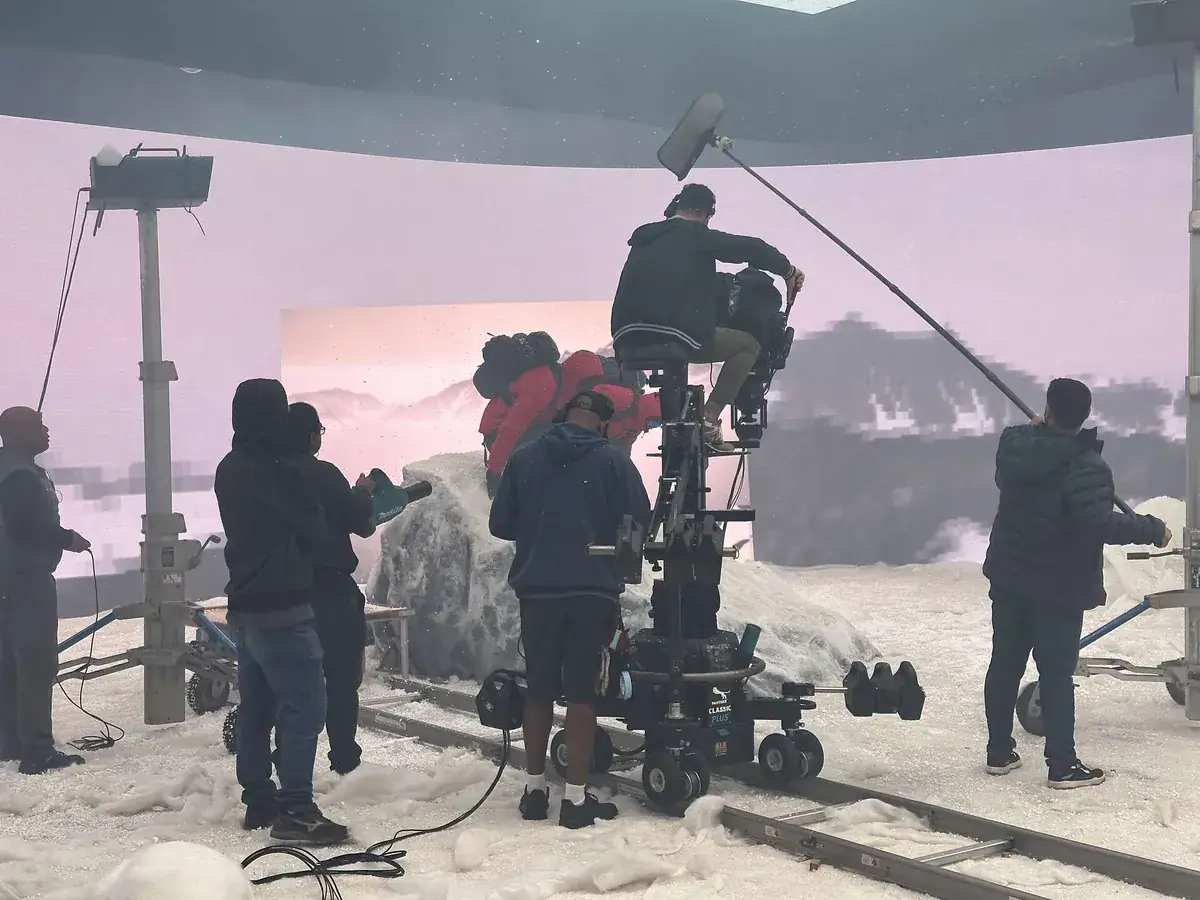 Cena de neve fotorrealística renderizada em Unreal